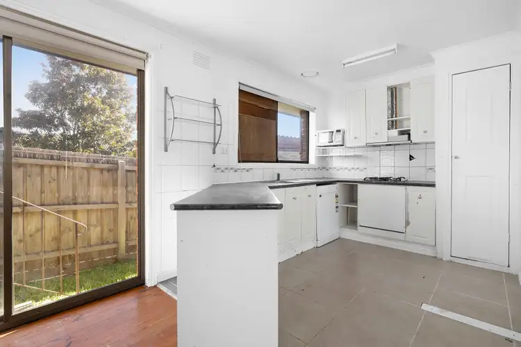 Second view of Homely house listing, 5 Rassay Court, Frankston VIC 3199