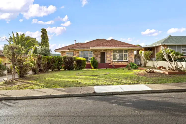 9 Redlac Road, Morphett Vale SA 5162