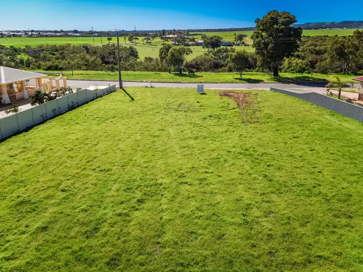 20 Honeysuckle Boulevard, Woorree WA 6530