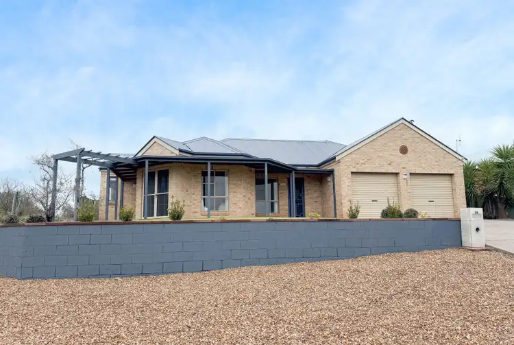36 Fisher Street, Parkes NSW 2870