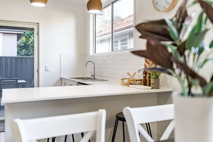 Fourth view of Homely house listing, 2/37A Anzac Avenue, Newtown QLD 4350