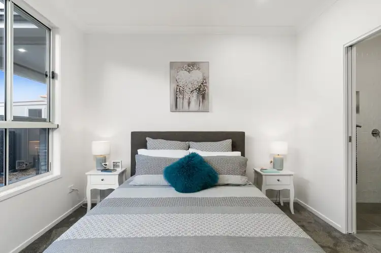 Sixth view of Homely house listing, 2/37A Anzac Avenue, Newtown QLD 4350