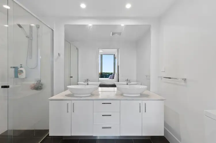 Sixth view of Homely apartment listing, 21206/5 Harbourside Court, Biggera Waters QLD 4216