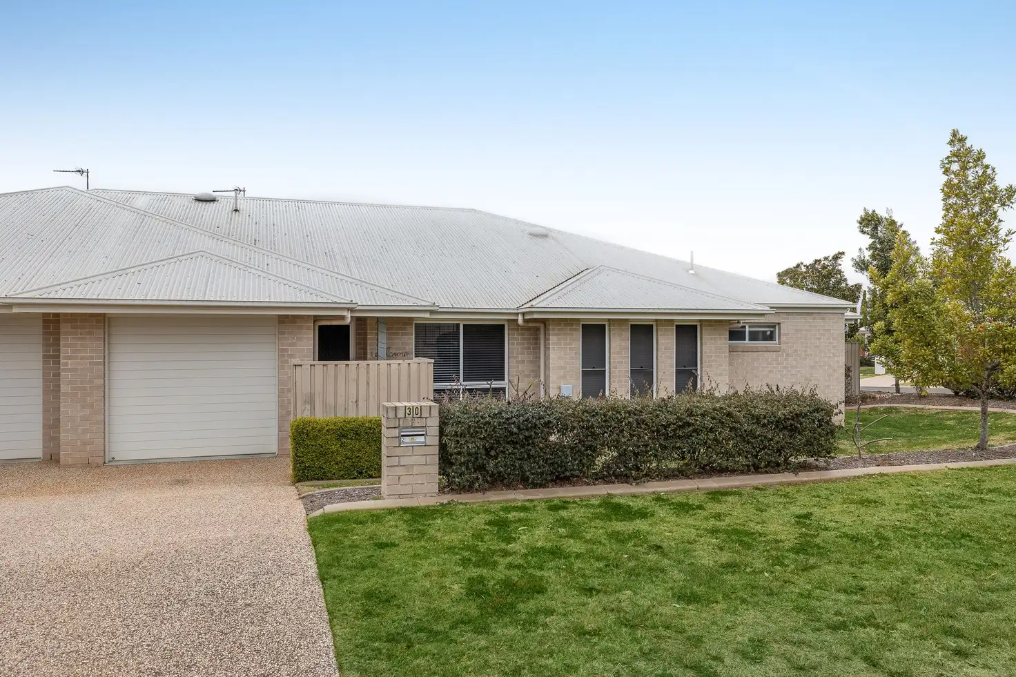 Main view of Homely unit listing, 2/30 Sweeney Street, Kearneys Spring QLD 4350