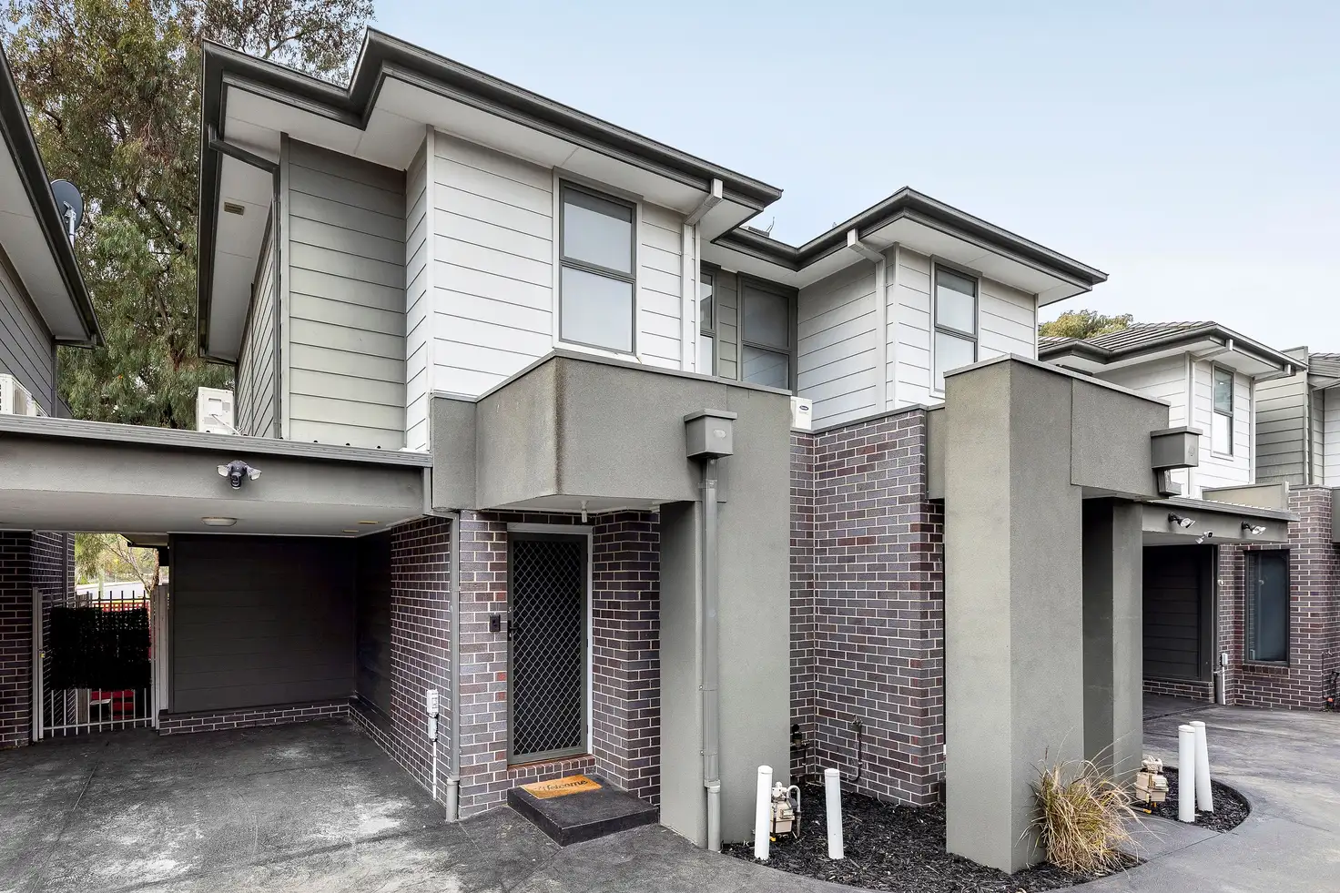Main view of Homely townhouse listing, 2/13 Rhodes Parade, Pascoe Vale VIC 3044