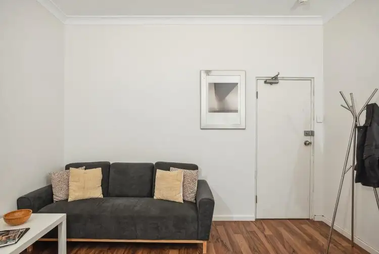 Sixth view of Homely studio listing, 19/10 Challis Avenue, Potts Point NSW 2011