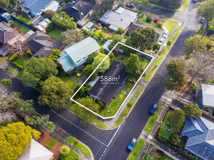 Main view of Homely house listing, 2 Barwon Avenue, Frankston VIC 3199