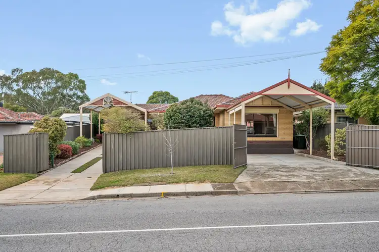 16 Collins Parade, Hackham SA 5163