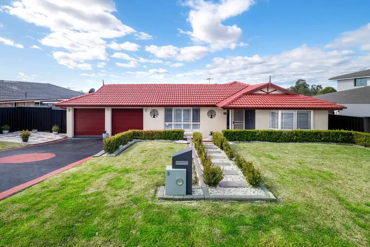 5 Kydra Close, Prestons NSW 2170