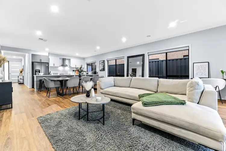 Third view of Homely house listing, 25 Positano Circuit, Berwick VIC 3806