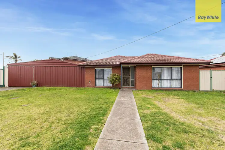 Second view of Homely house listing, 4 Elfin Place, Kings Park VIC 3021