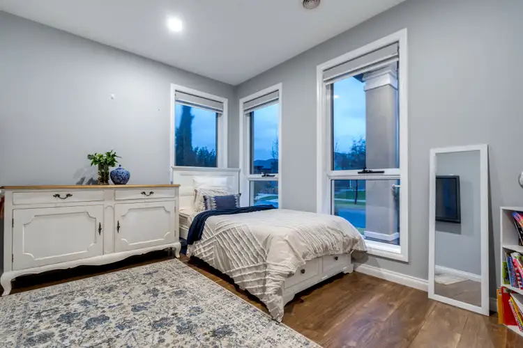 Sixth view of Homely house listing, 17 Scenery Drive, Craigieburn VIC 3064