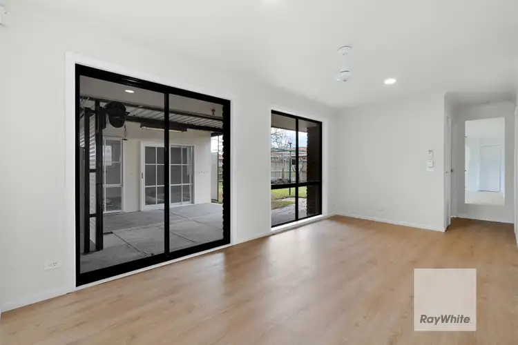 Sixth view of Homely house listing, 2 Themeda Court, Delahey VIC 3037