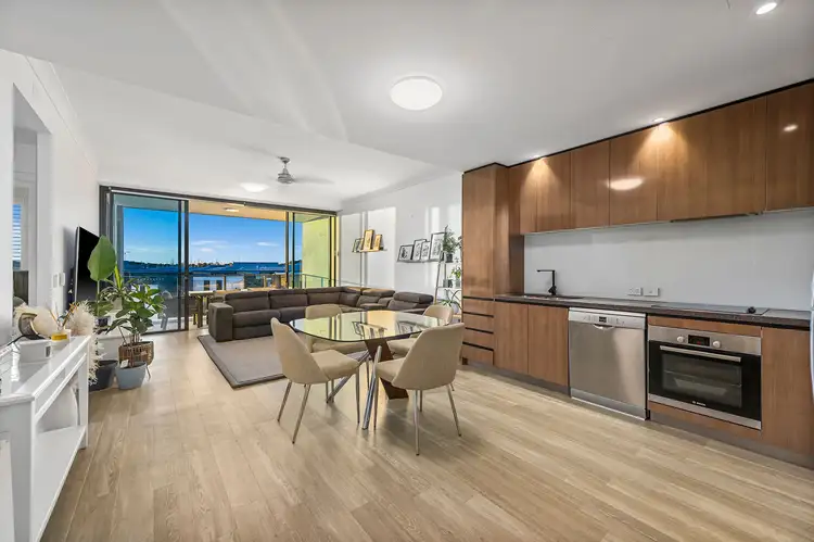 5223 Harbourview Drive, Hope Island QLD 4212