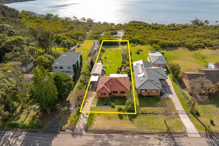 15 Brighton Parade, Culburra Beach NSW 2540