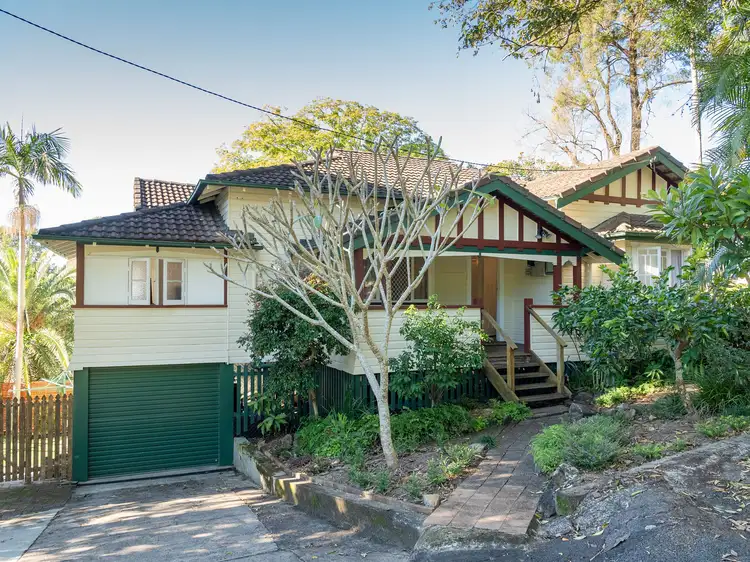 2 Darsham Avenue, Girards Hill NSW 2480
