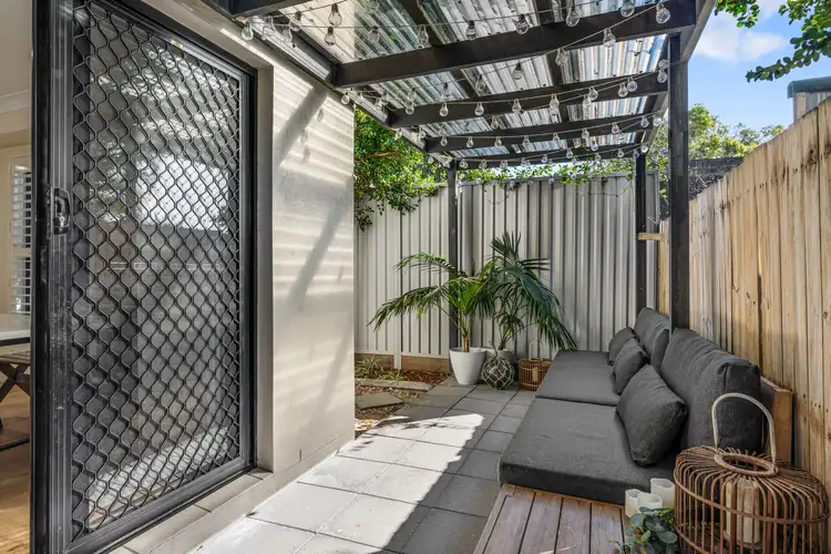 Sixth view of Homely semi-detached listing, 2/47 Twenty Seventh Avenue, Palm Beach QLD 4221