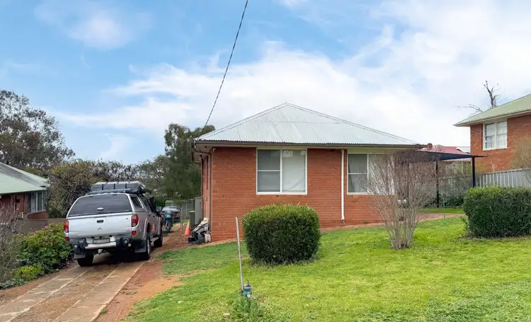 18 Alexandra Street, Parkes NSW 2870