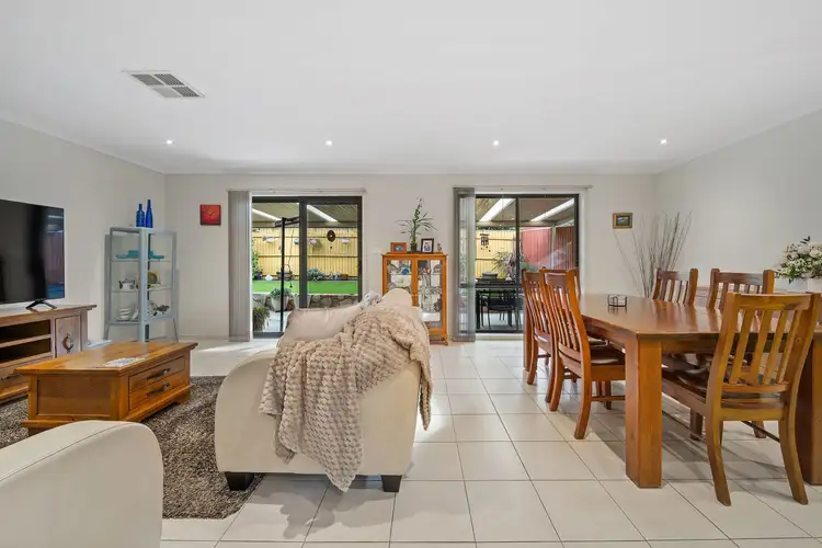 Fifth view of Homely townhouse listing, 9/15 Weavell Place, Kambah ACT 2902