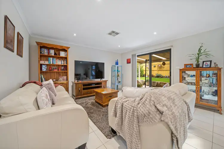Sixth view of Homely townhouse listing, 9/15 Weavell Place, Kambah ACT 2902