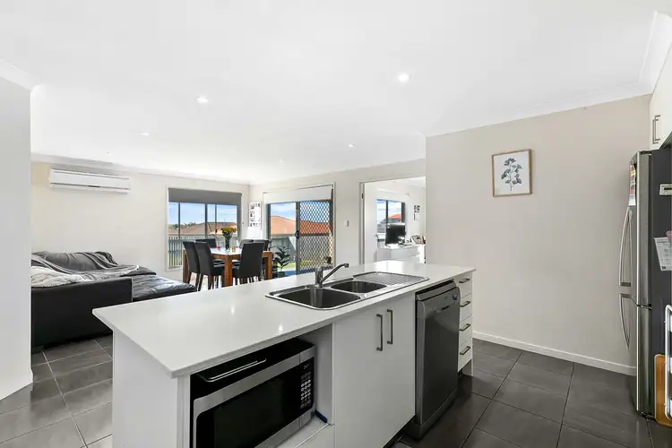 Sixth view of Homely house listing, 6 Parame Court, Nikenbah QLD 4655