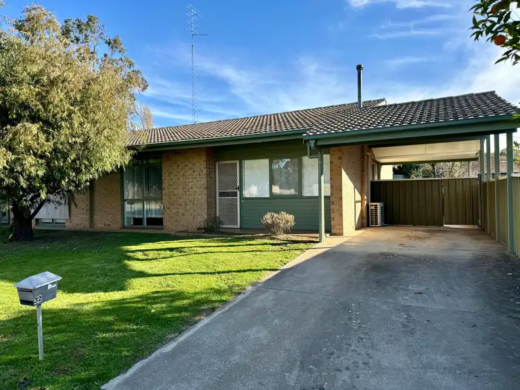 2/32 Guilford Street, Clare SA 5453