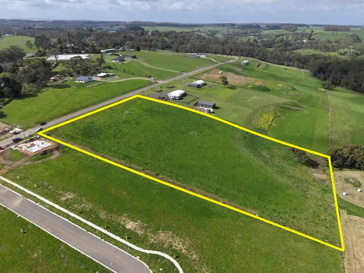 24 Lindquists Road, Timboon VIC 3268