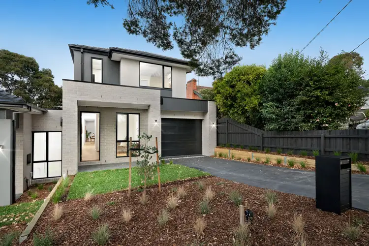 16 Byron Street