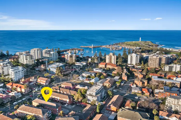 Main view of Homely unit listing, 2/21 Campbell Street, Wollongong NSW 2500