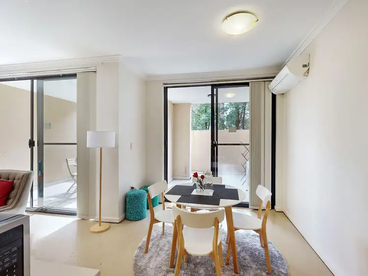Fourth view of Homely apartment listing, 2/40-42 Lydbrook Street, Westmead NSW 2145
