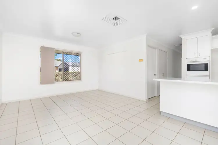Fifth view of Homely house listing, 37 Jacqueline Drive, Emerald QLD 4720