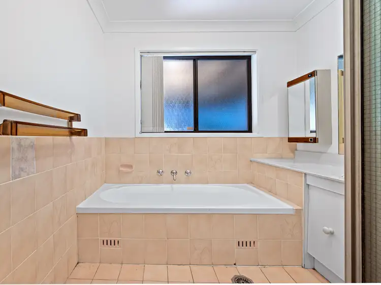 Sixth view of Homely house listing, 16 Woodcourt Street, Ambarvale NSW 2560