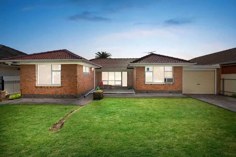 26 Ayredale Avenue, Clearview SA 5085