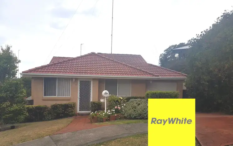 Main view of Homely house listing, 4/11-13 Colville Street, Flinders NSW 2529