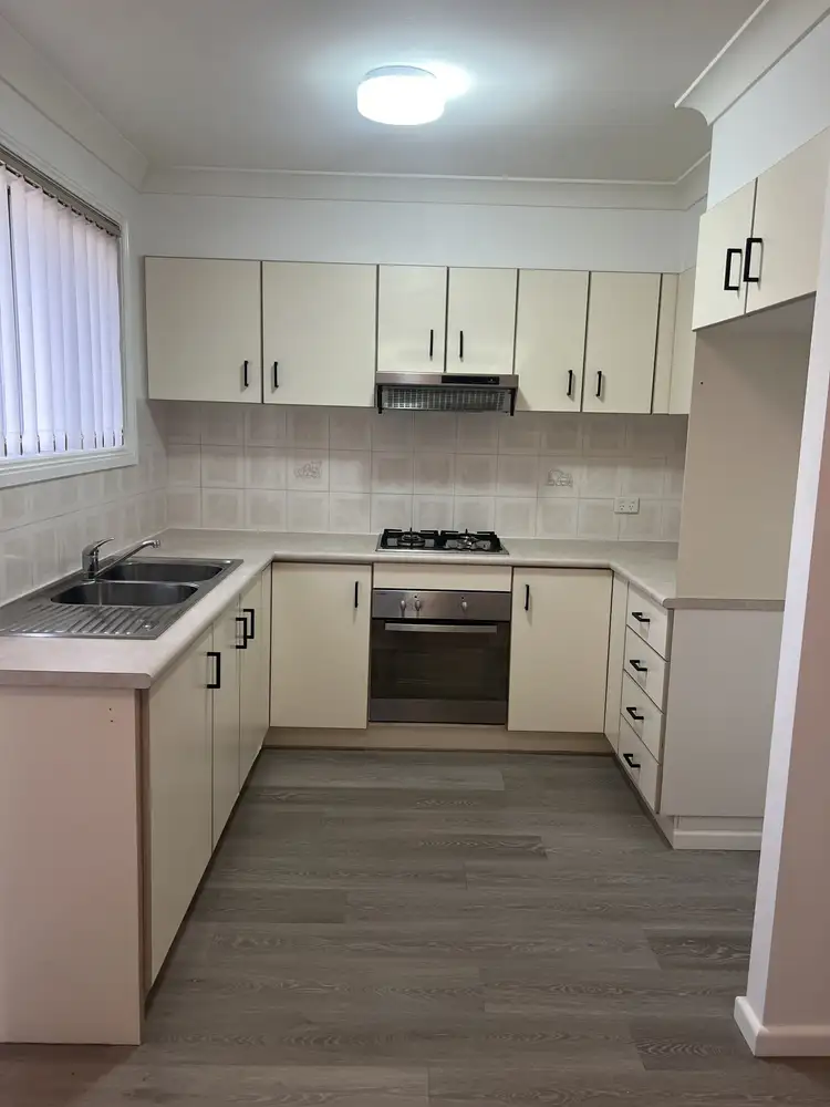 Fifth view of Homely house listing, 4/11-13 Colville Street, Flinders NSW 2529