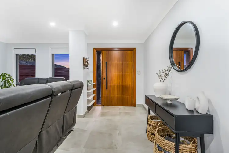 Second view of Homely house listing, 5 Cayley Place, Horningsea Park NSW 2171