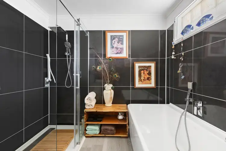 Fifth view of Homely house listing, 40 Honeysuckle Street, Frankston North VIC 3200