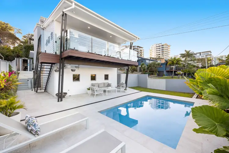 8 Upper Gay Terrace, Kings Beach QLD 4551