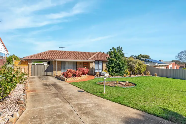 Second view of Homely house listing, 5 London Court, Craigmore SA 5114