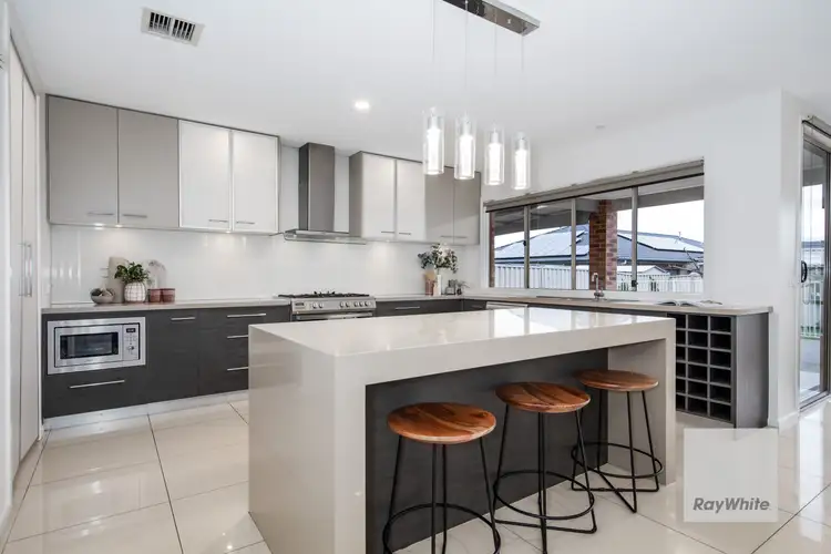 Fourth view of Homely house listing, 29 Omarama Way, Taylors Hill VIC 3037