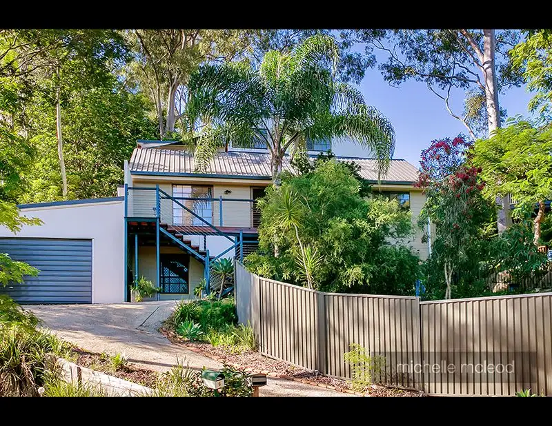 Main view of Homely house listing, 8 Jocelyn Court, Chapel Hill QLD 4069
