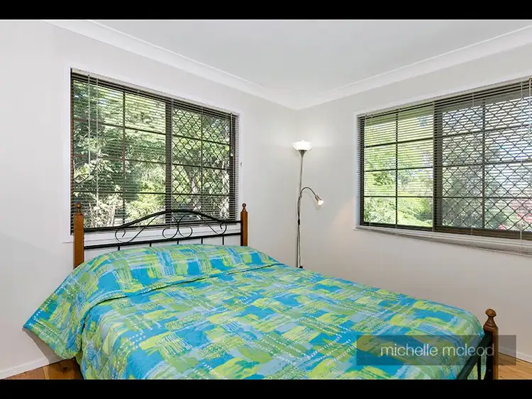 Fourth view of Homely house listing, 8 Jocelyn Court, Chapel Hill QLD 4069