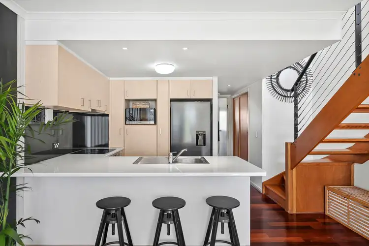 27/20-26 Illawong Street, Surfers Paradise QLD 4217