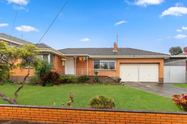 15 Hedgeley Road, Keysborough VIC 3173