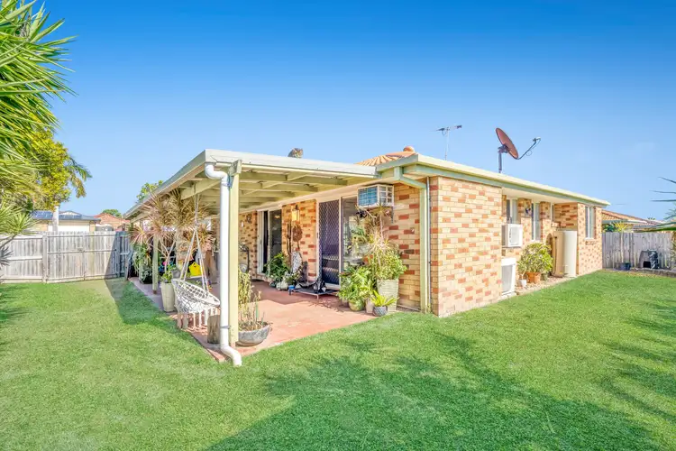 156 Bestmann Road East, Sandstone Point QLD 4511