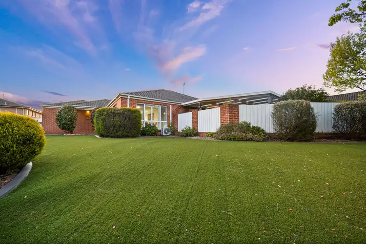 11 Coolgardie Street, Dunlop ACT 2615