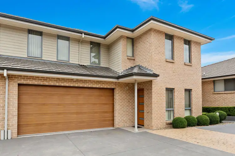 2/121 Daintree Drive, Albion Park NSW 2527