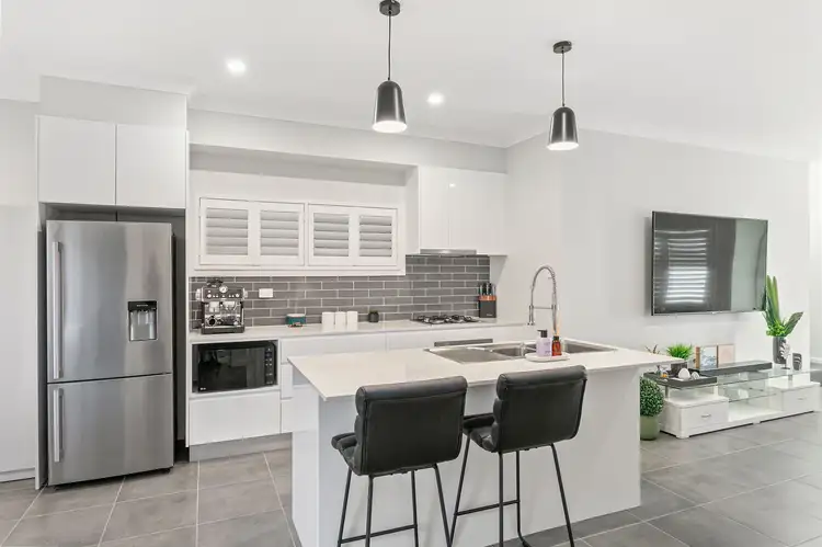 5A Chaffey Way, Albion Park NSW 2527
