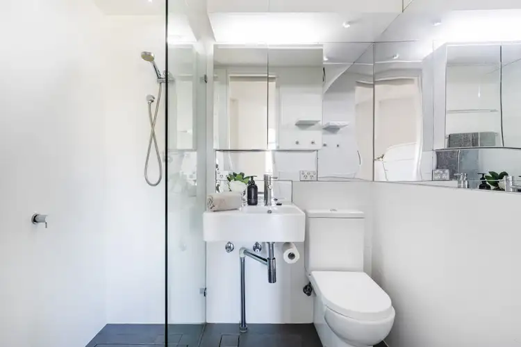 Fifth view of Homely apartment listing, 10/41-49 Roslyn Gardens, Elizabeth Bay NSW 2011