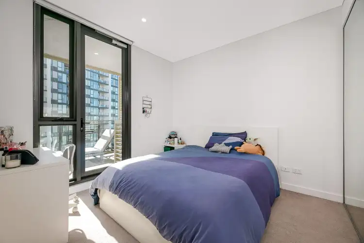 Fifth view of Homely apartment listing, 1008/2 Chisholm Street, Wolli Creek NSW 2205